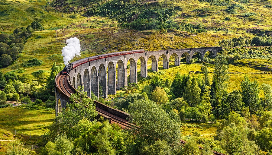 West-Highland-Line-Glasgow-to-Mallaig-Scotland-Travel-Agency-Brightsun