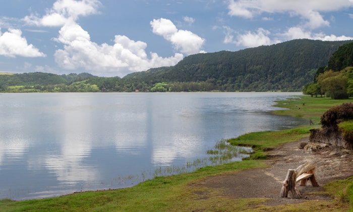 Enjoy Canoeing at Furnas Lake