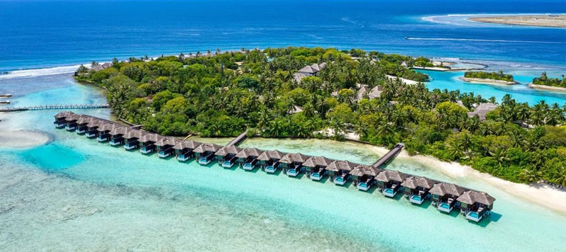 Retreat-in-the-Maldives-Best-Holiday-Package-Brightsun-Travel