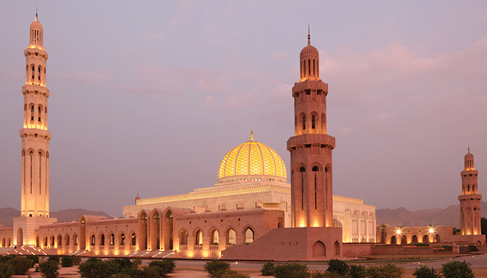 Sultan-Qaboos-Grand-Mosque