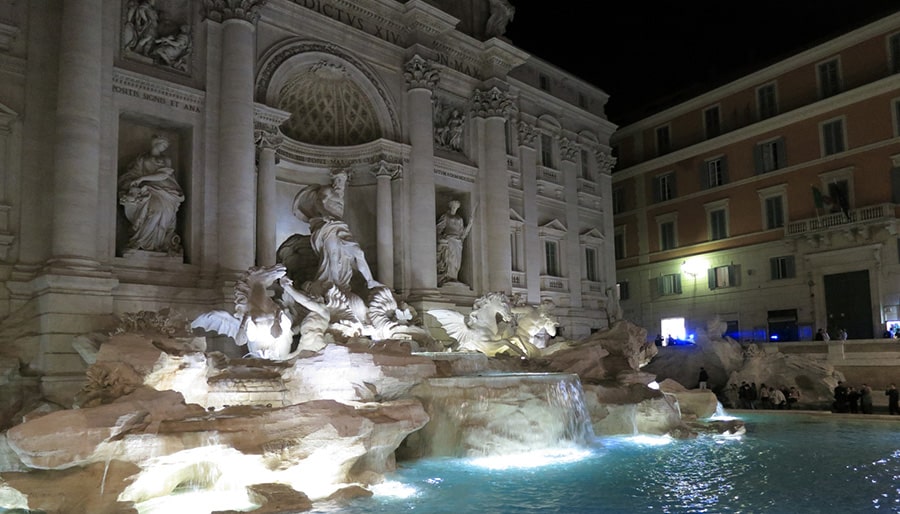 Trevi-Fountain-in-Rome-Italy-Air-Travel-Agency-Brightsun-UK